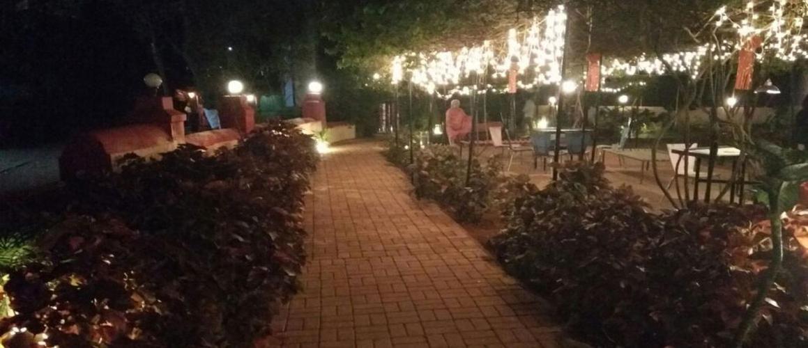 R Wood Resort Matheran Exteriör bild